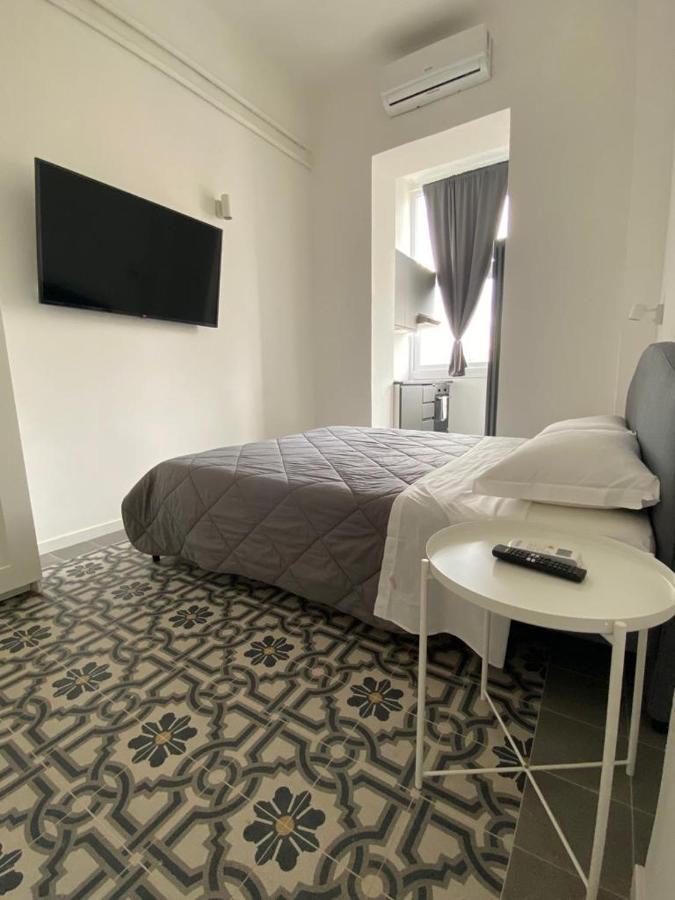 Bari Landlord 242 - Central Station Apartments Екстериор снимка
