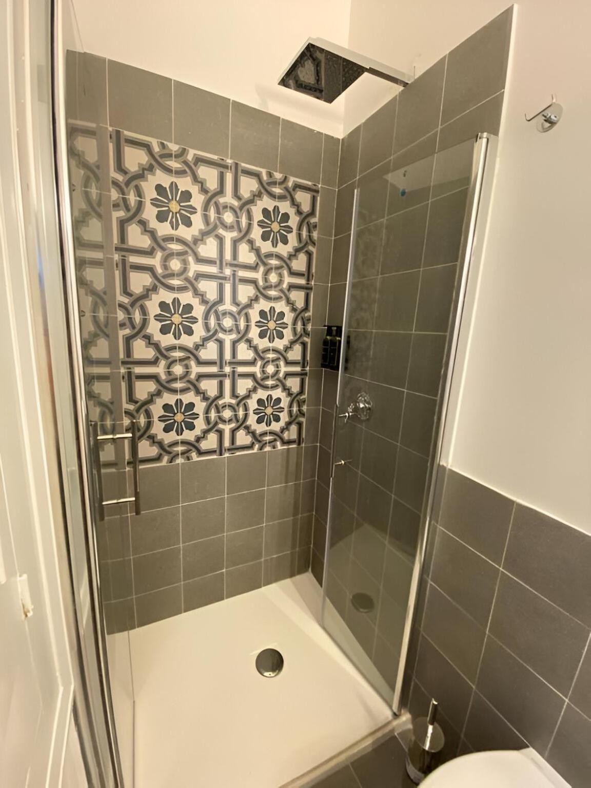 Bari Landlord 242 - Central Station Apartments Екстериор снимка