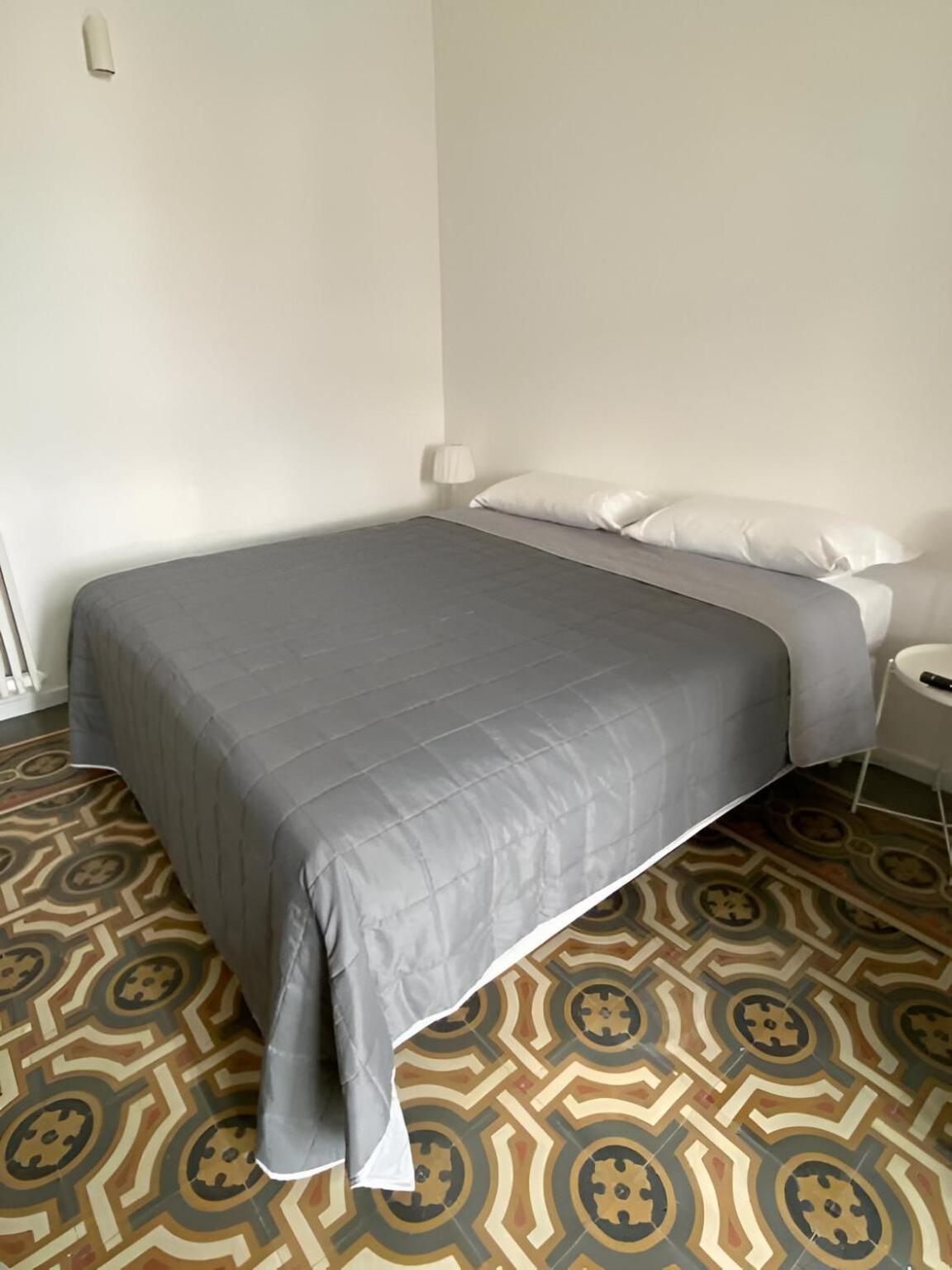Bari Landlord 242 - Central Station Apartments Екстериор снимка