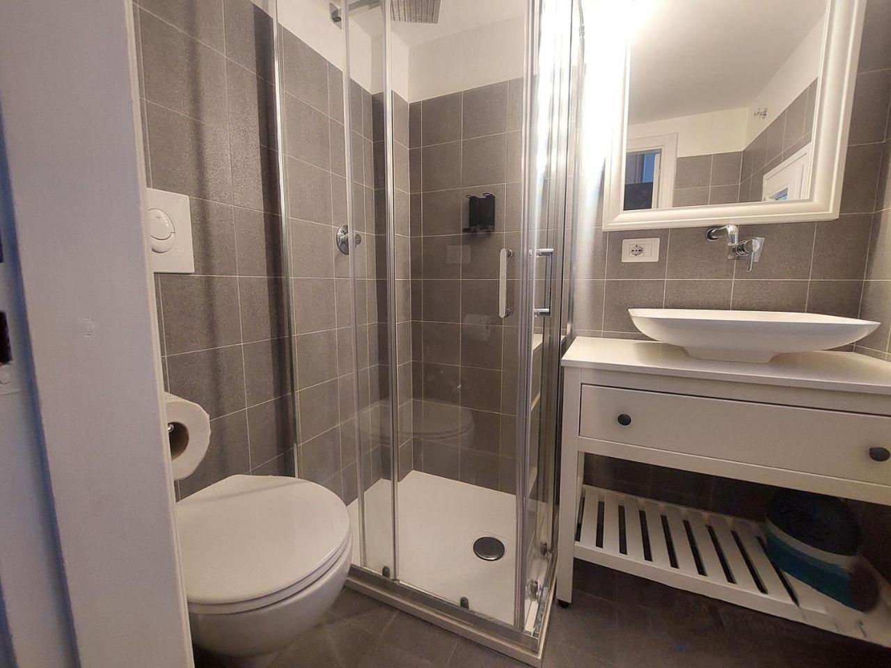 Bari Landlord 242 - Central Station Apartments Екстериор снимка