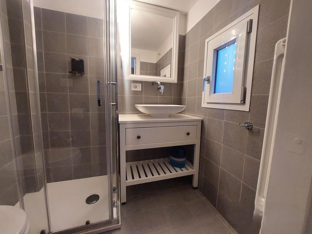 Bari Landlord 242 - Central Station Apartments Екстериор снимка